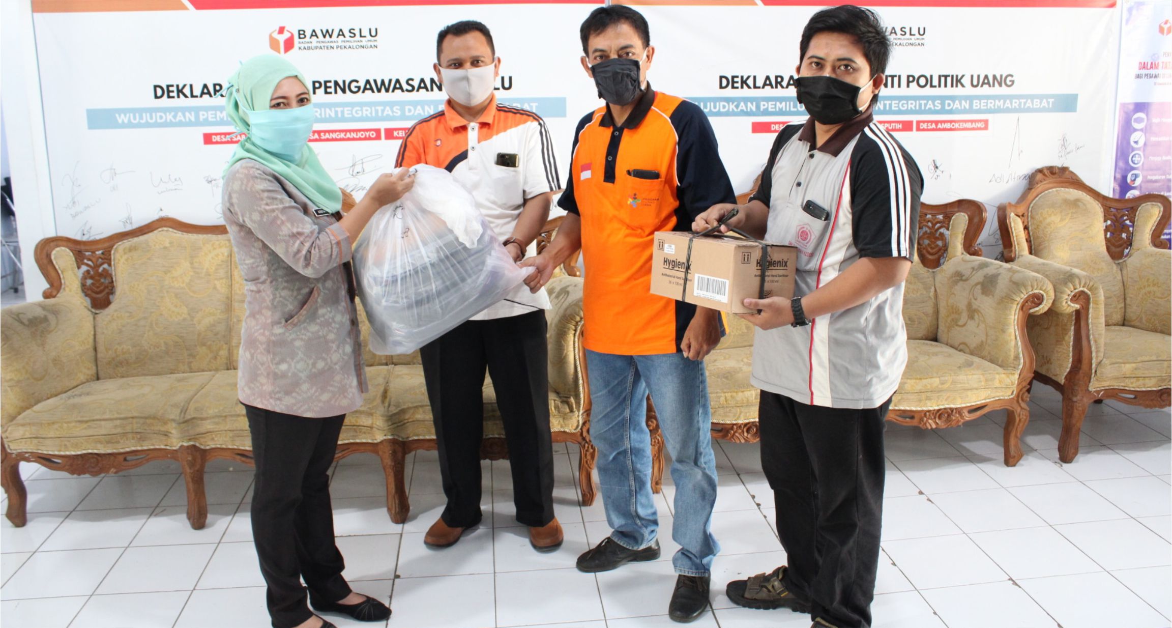 TERAPKAN PROTOKOL KESEHATAN BAWASLU SIAP AWASI COKLIT