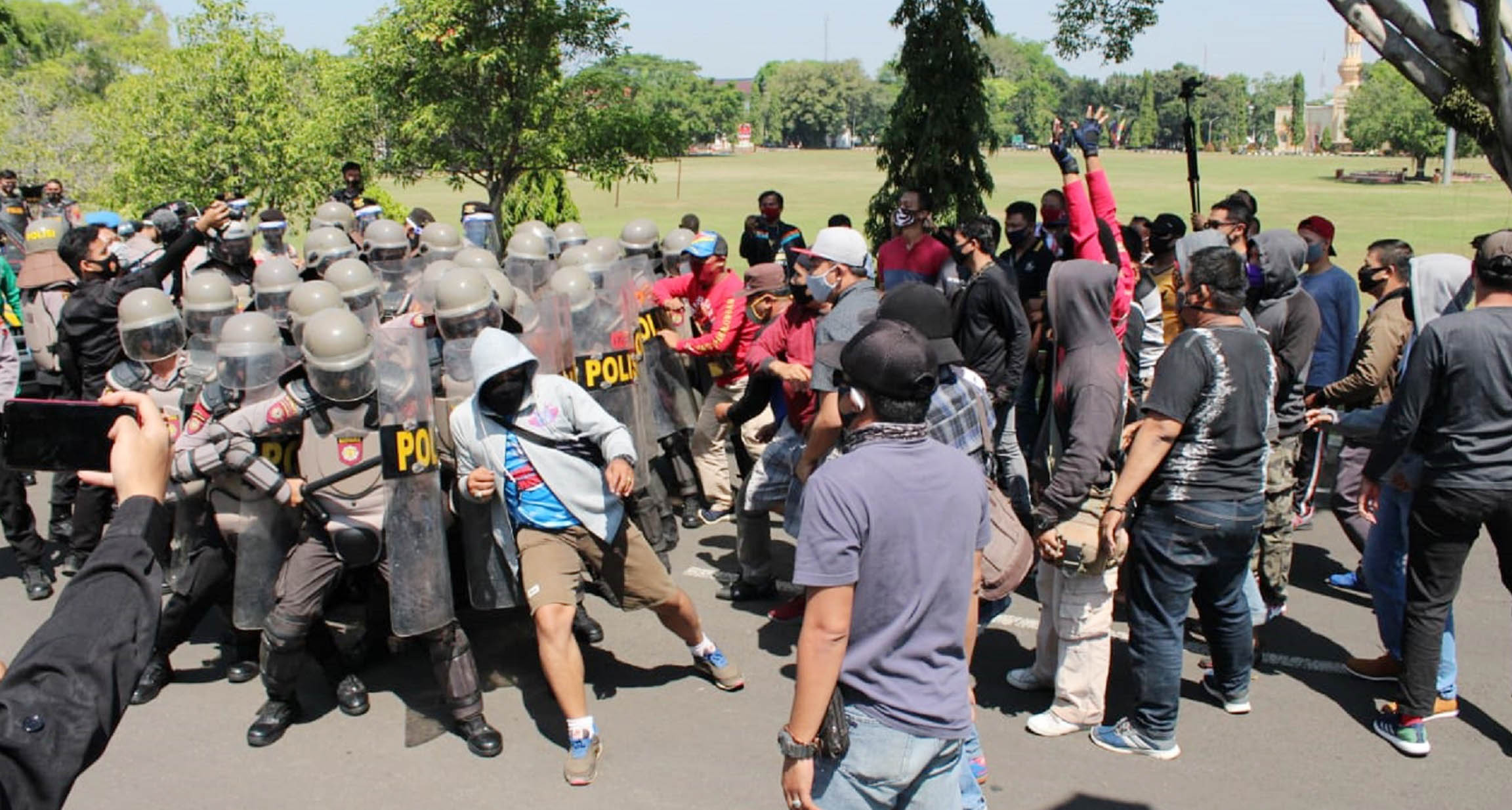 ANTISIPASI ANARKI PILKADA, POLRES GELAR LATIHAN