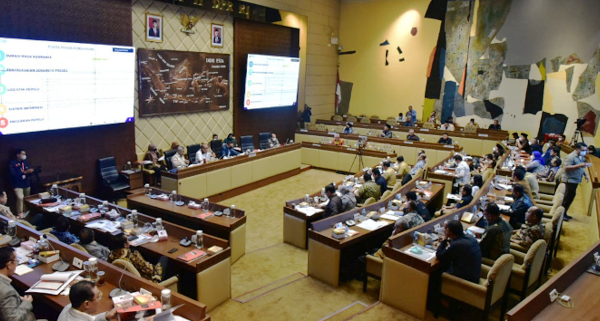 Bawaslu Hadir dalam RDP Komisi II DPR RI, Tahapan Pemilu 2024 Sepakat Dimulai 14 Juni 2022