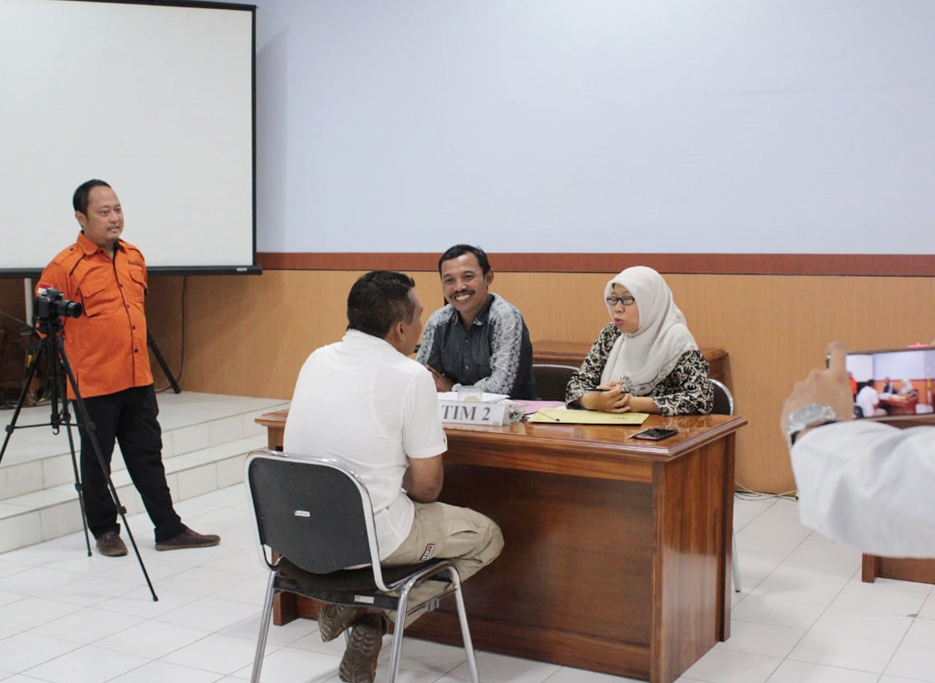 BAWASLU AWASI PROSES SELEKSI WAWANCARA PPK