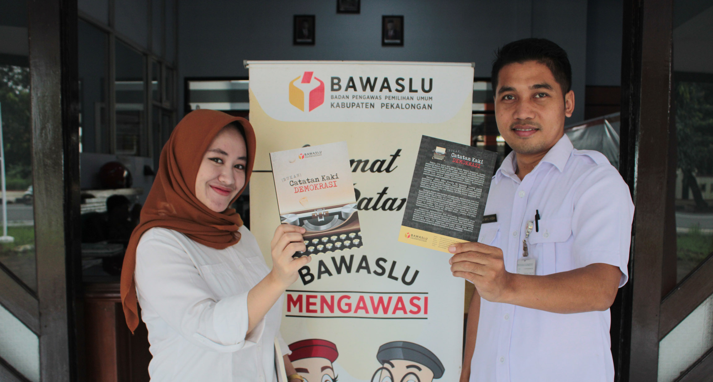 BAWASLU TERBITKAN BUKU, (BUKAN CATATAN KAKI DEMOKRASI)