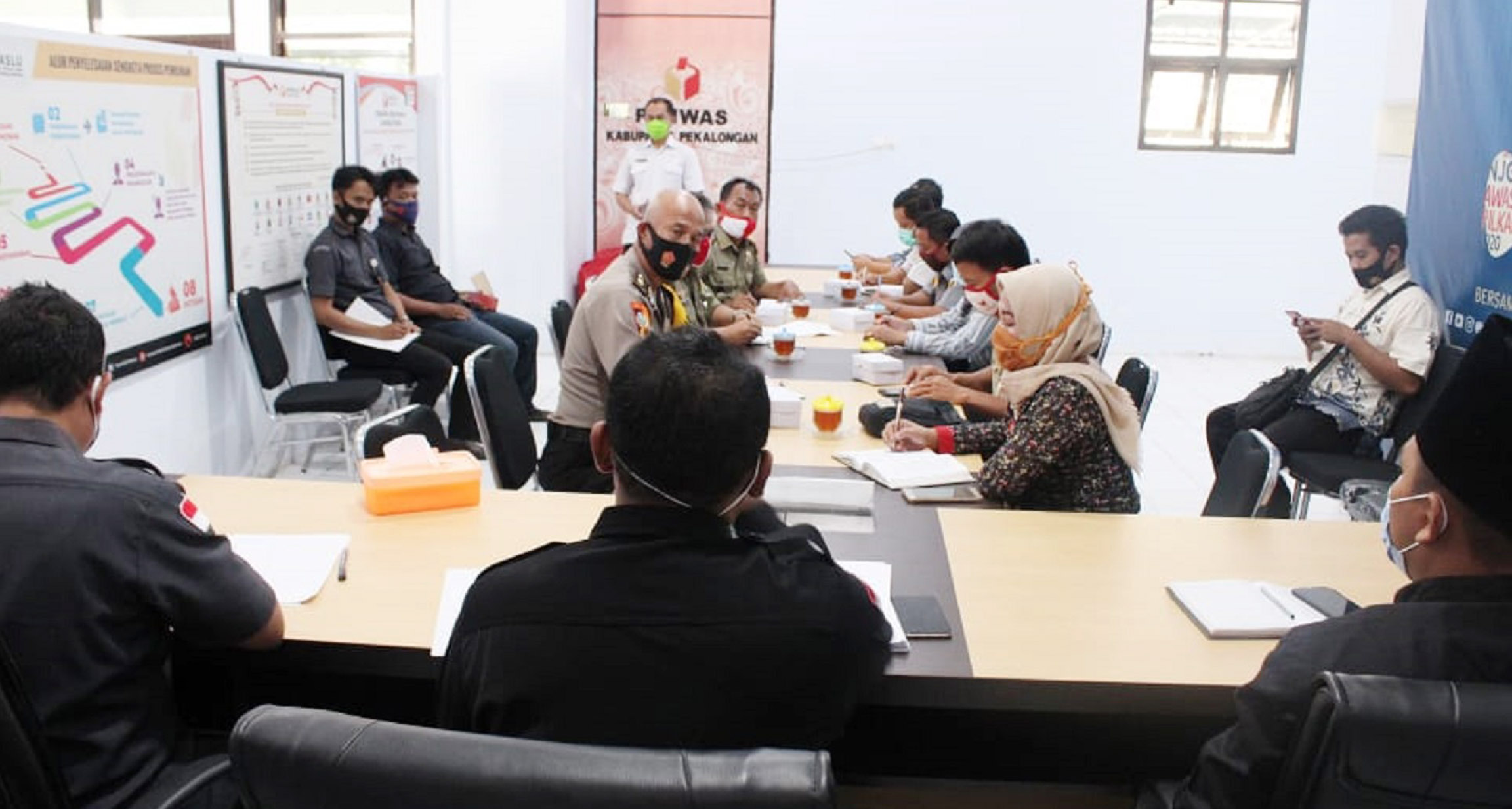 MARAK APK ILEGAL, BAWASLU GELAR RAKOR