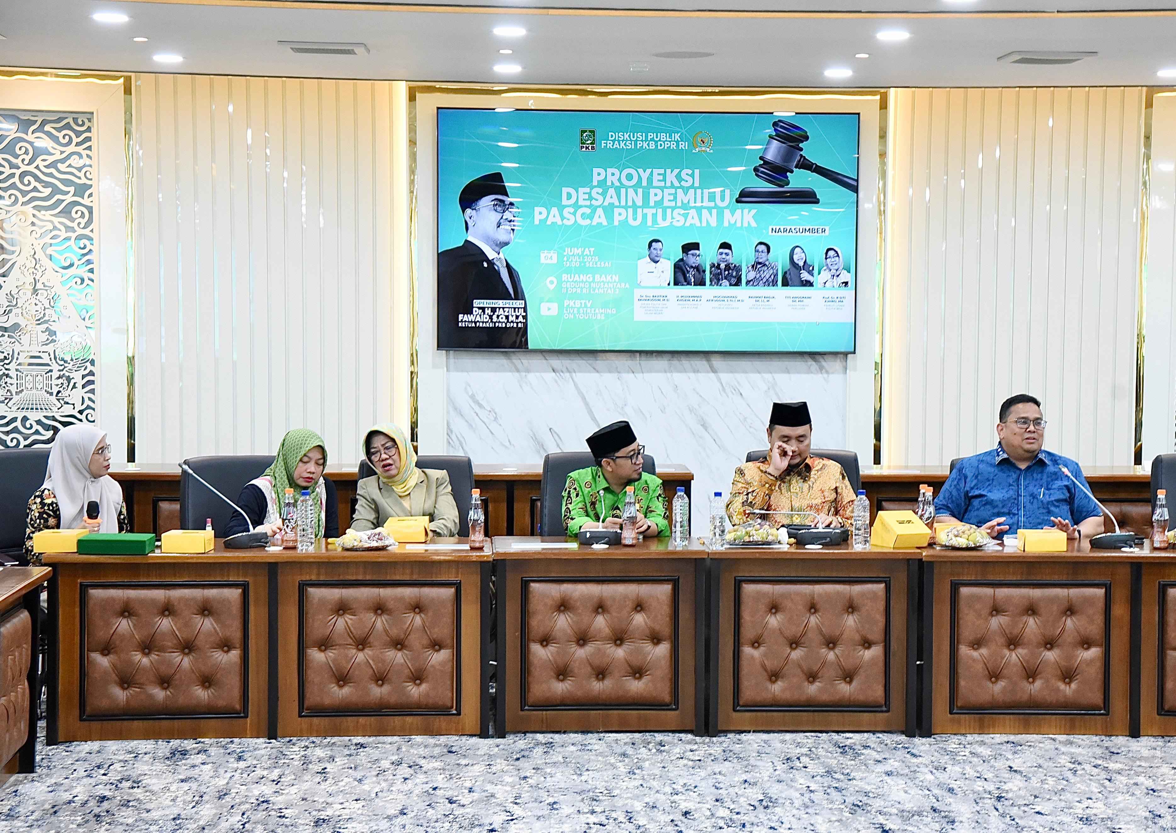 Ketua Bawaslu Rahmat Bagja dalam Diskusi Publik Fraksi PKB bertema Proyeksi Desain Pemilu Pasca Putusan MK, di Ruang BAKN, Gedung Nusantara II DPR RI, Jakarta, Jumat (4/7/2025).
