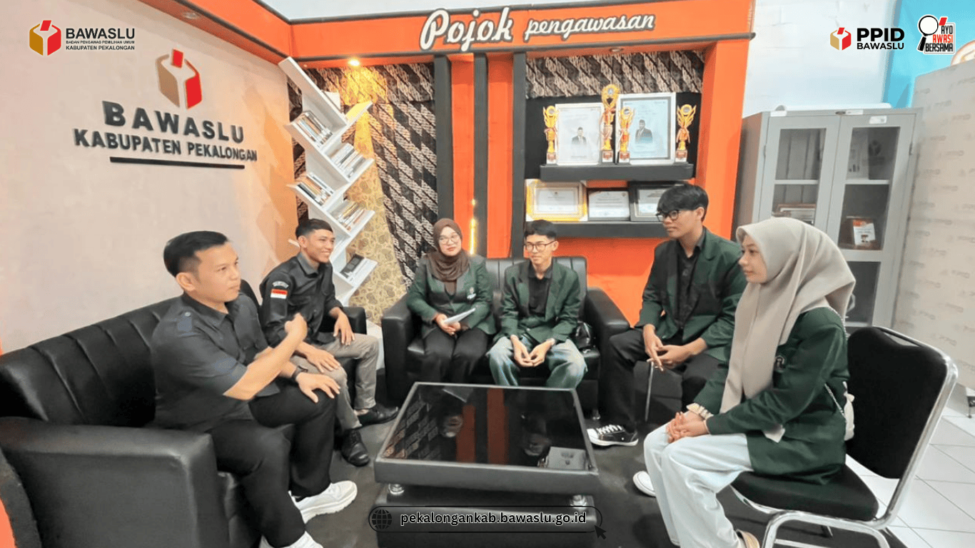Diskusi bawaslu dengan mahasiswa