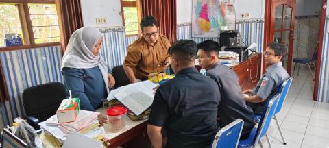 Tim Bawaslu Kabupaten Pekalongan melaksanakan uji petik