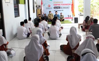 BAWASLU BINA SANTRI AN NASHR JADI KAMPUNG PENGAWASAN