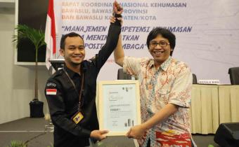 BAWASLU KAB. PEKALONGAN RAIH PENGHARGAAN TERBAIK 1