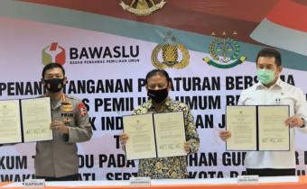 Bawaslu, Polri, Kejagung Tandatangani Peraturan Bersama Sentra Gakkumdu Pilkada 2020