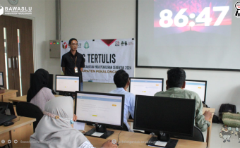 Tes Tertulis Seleksi Panwascam Digelar On Line di UIN Gus Dur