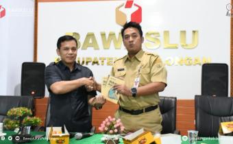 Rapat Koordinasi Reformasi Birokrasi yang berlangsung di kantor Bawaslu