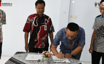 Bawaslu dan Dinas Arpusda Kabupaten Pekalongan Jalin Kerja Sama Pengelolaan Arsip Pemilu