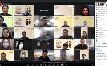 Tangkapan Layar Zoom Meeting