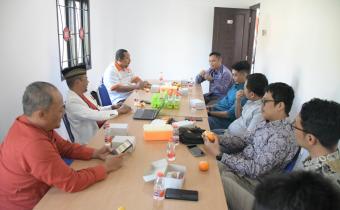 Ketua dan Anggota Bawaslu Kabupaten Pekalongan melaksanakan konsolidasi demokrasi bersama jajaran DPD PKS Kabupaten Pekalongan di Kantor DPD PKS Kabupaten Pekalongan, Kamis (9/7/2026